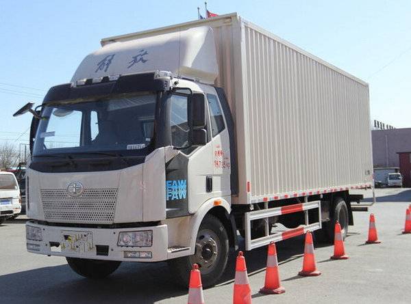 科技驱动下的四桥货车，物流新动力重磅登场