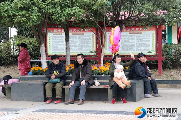 会同红网新闻热点，城市小角落的温馨日常